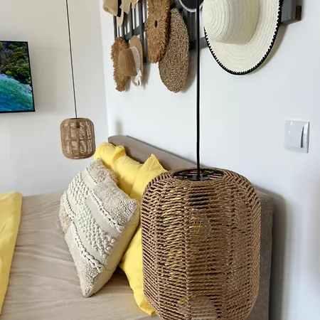 Marina Mirage Apartment